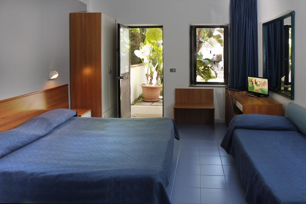 Hotel B&B Marina Capaccio Exterior foto